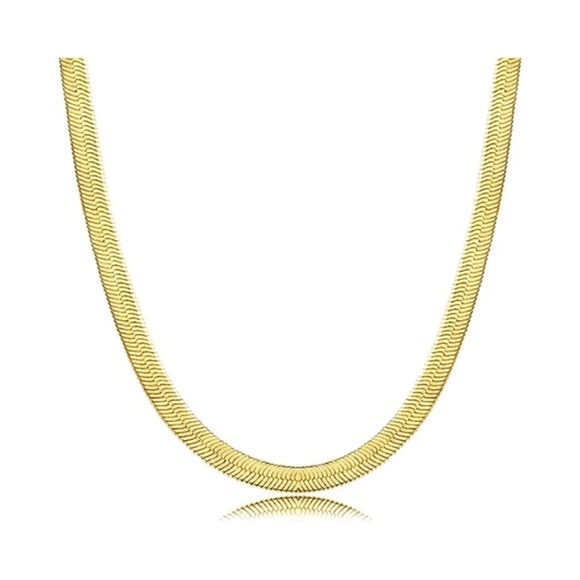 Elegant Gold Necklace - Picture 2 of 2